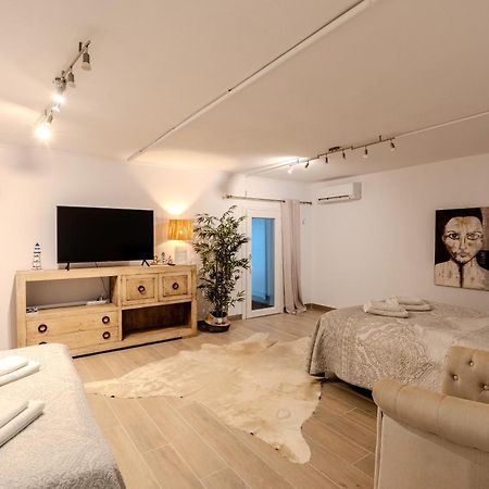 Casa Blanca Villa มานิลบา ภายนอก รูปภาพ