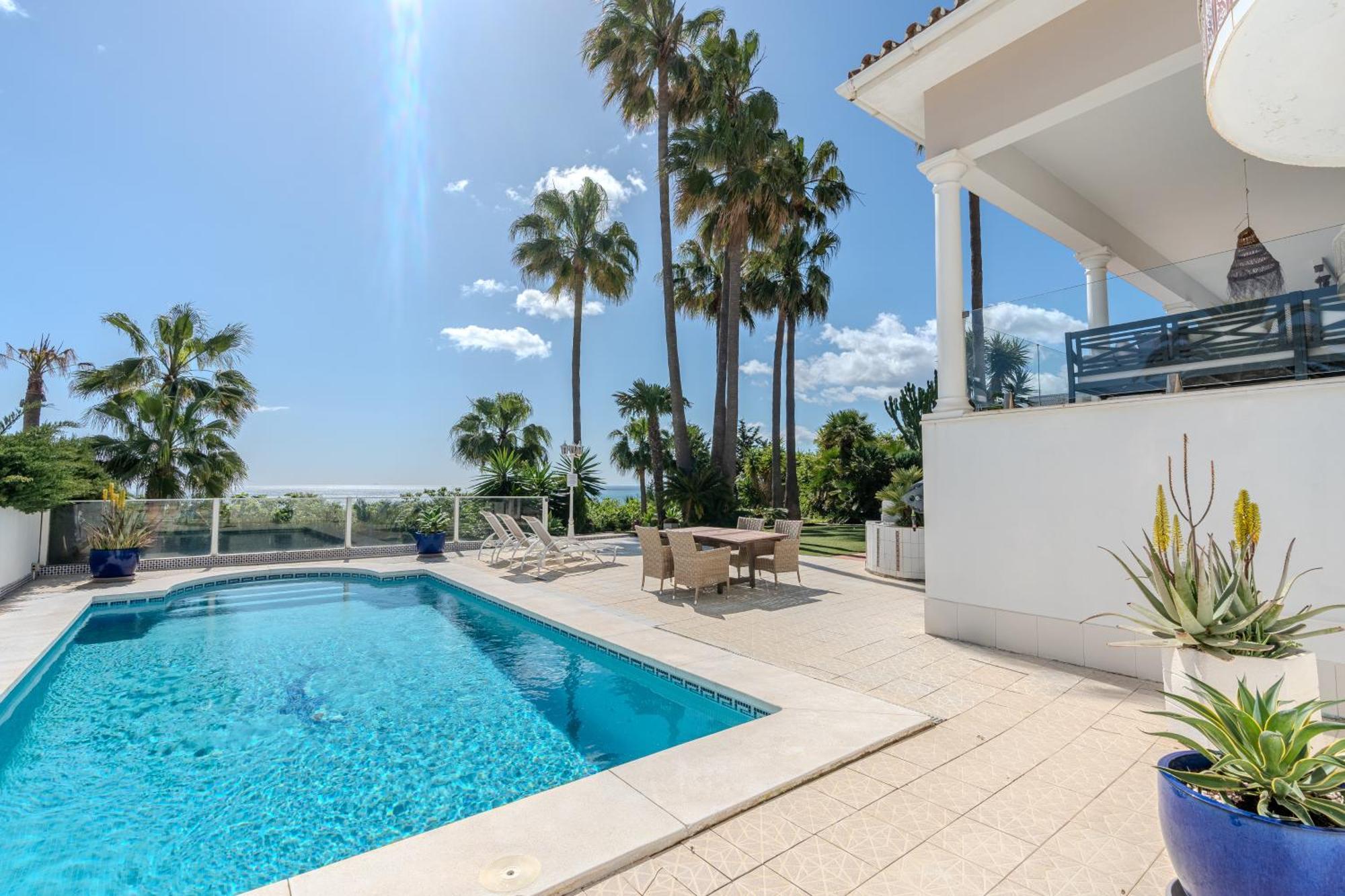 Casa Blanca Villa มานิลบา ภายนอก รูปภาพ